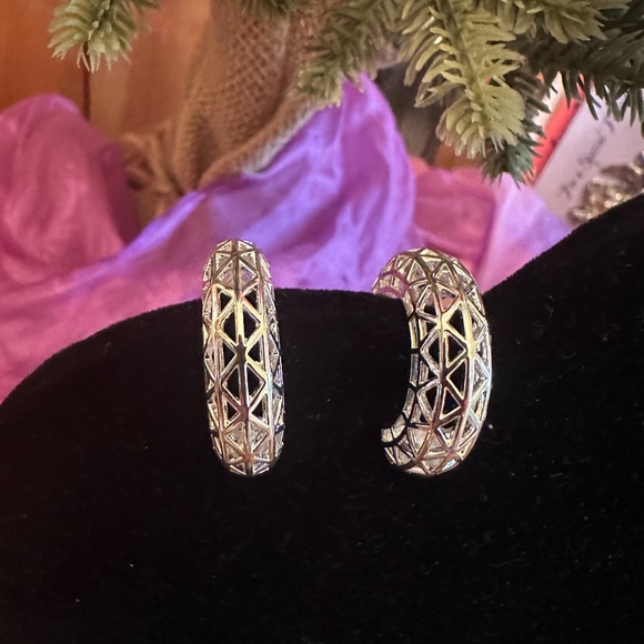 Vintage Silver-tone Half Hoop Filigree Earrings - Picture 1 of 10